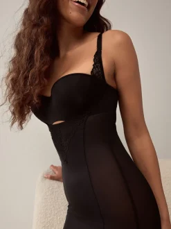Zwart - Wear Your Own - Beha-slipdress van kant met krachtige buikcorrectie