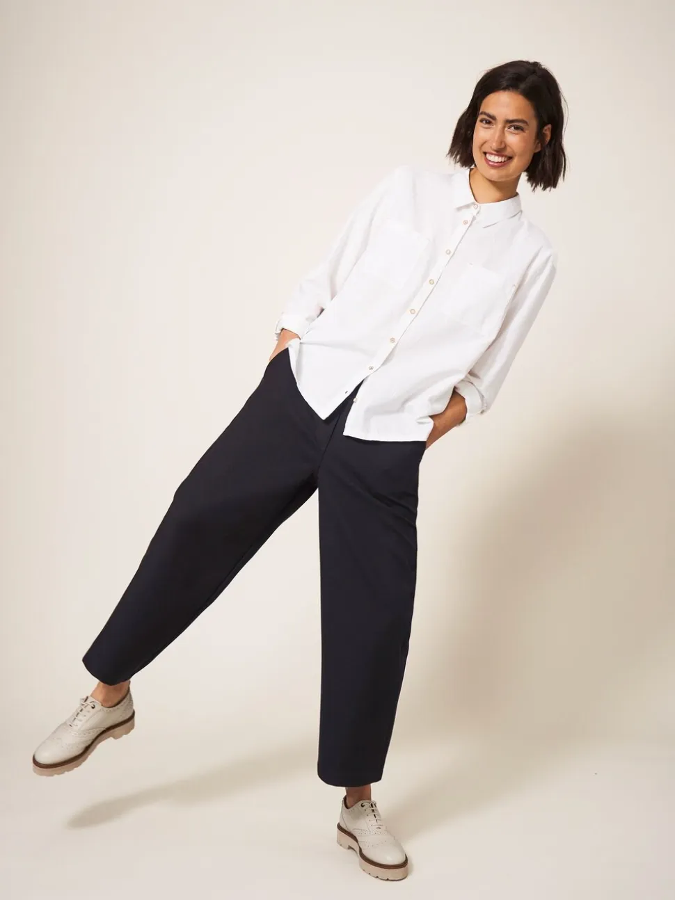 Zwart - White Stuff halfange Belle broek met wijde pijpen