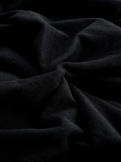 Zwart - Zomerse T-shirtjurk met draai en korte mouwen