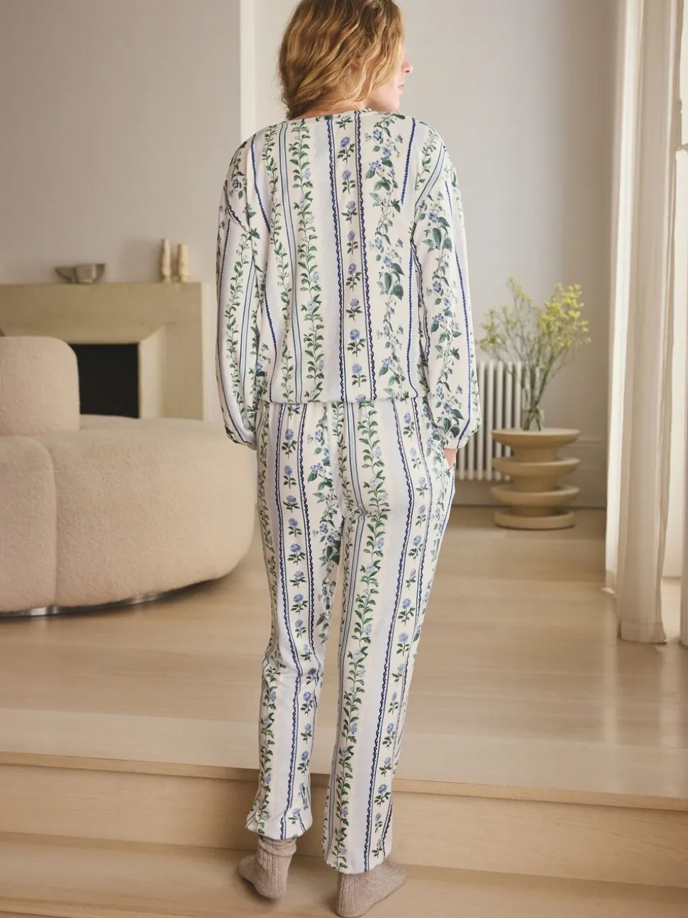 Zwart bloemenprint - Behaaglijke pyjama met lange mouwen