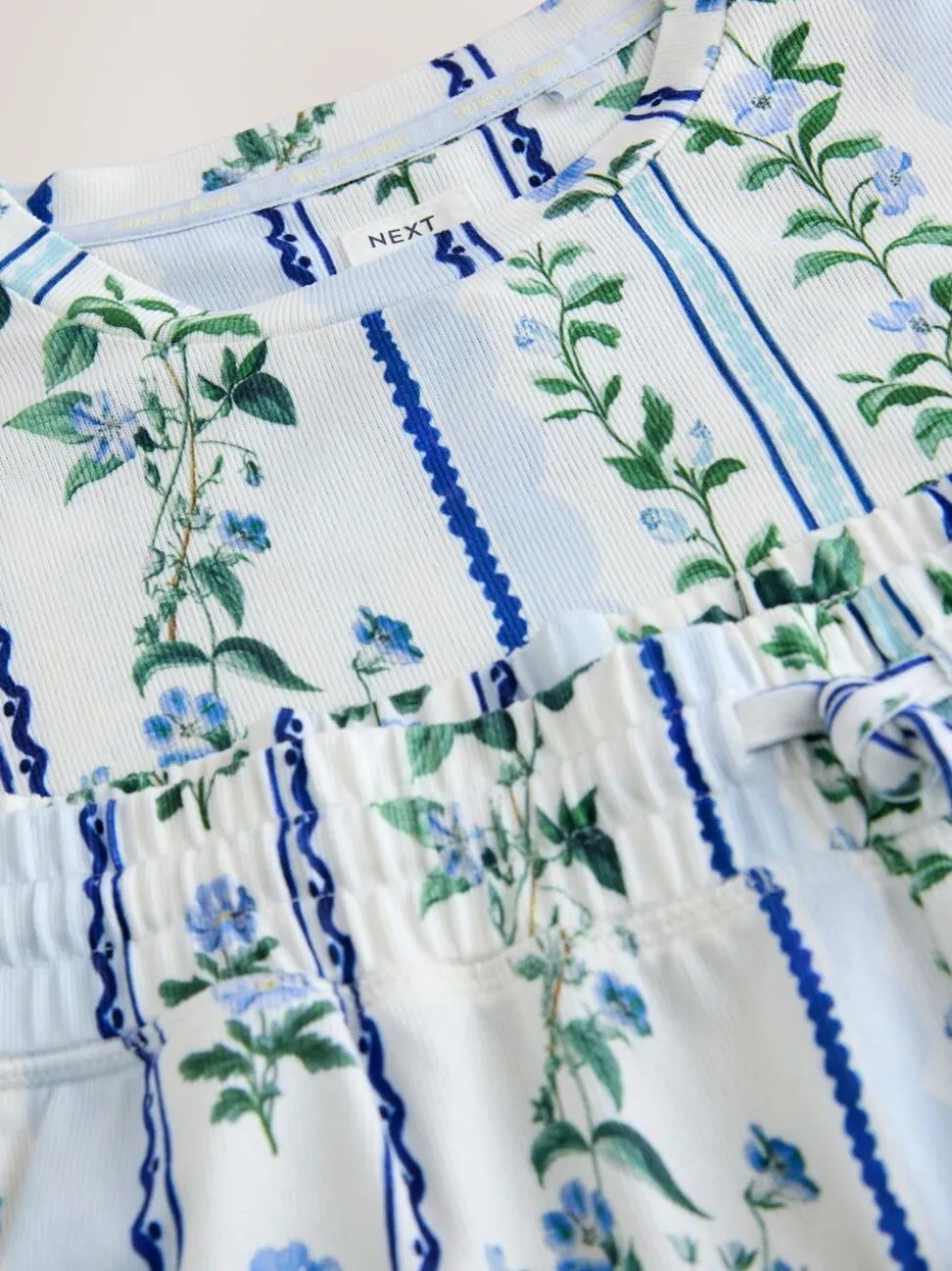 Zwart bloemenprint - Behaaglijke pyjama met lange mouwen