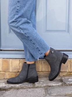 Zwart chroom - Novo Wide Fit Darlina Flat Chelsea Ankle Boots