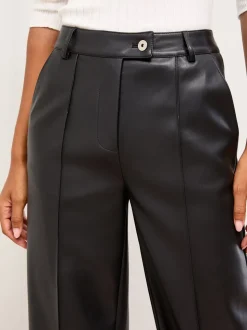 Zwart imitatieleer - Lipsy Pintuck Tailored Wide Leg Trousers