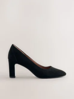Zwart imitatiesuède - Forever Comfort® Round Toe Block Court Heels