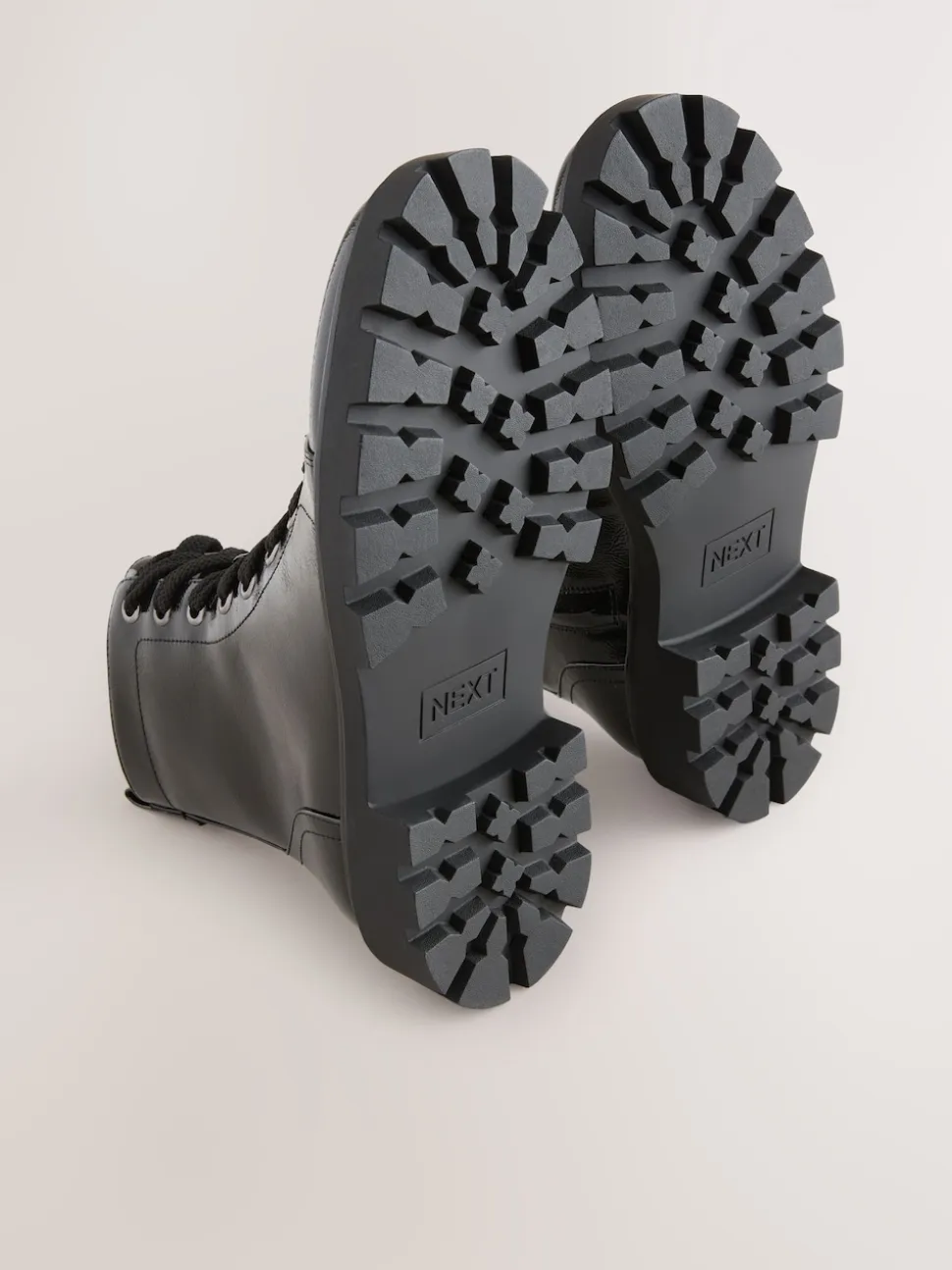 Zwart lak - Forever Comfort® veterlaarzen