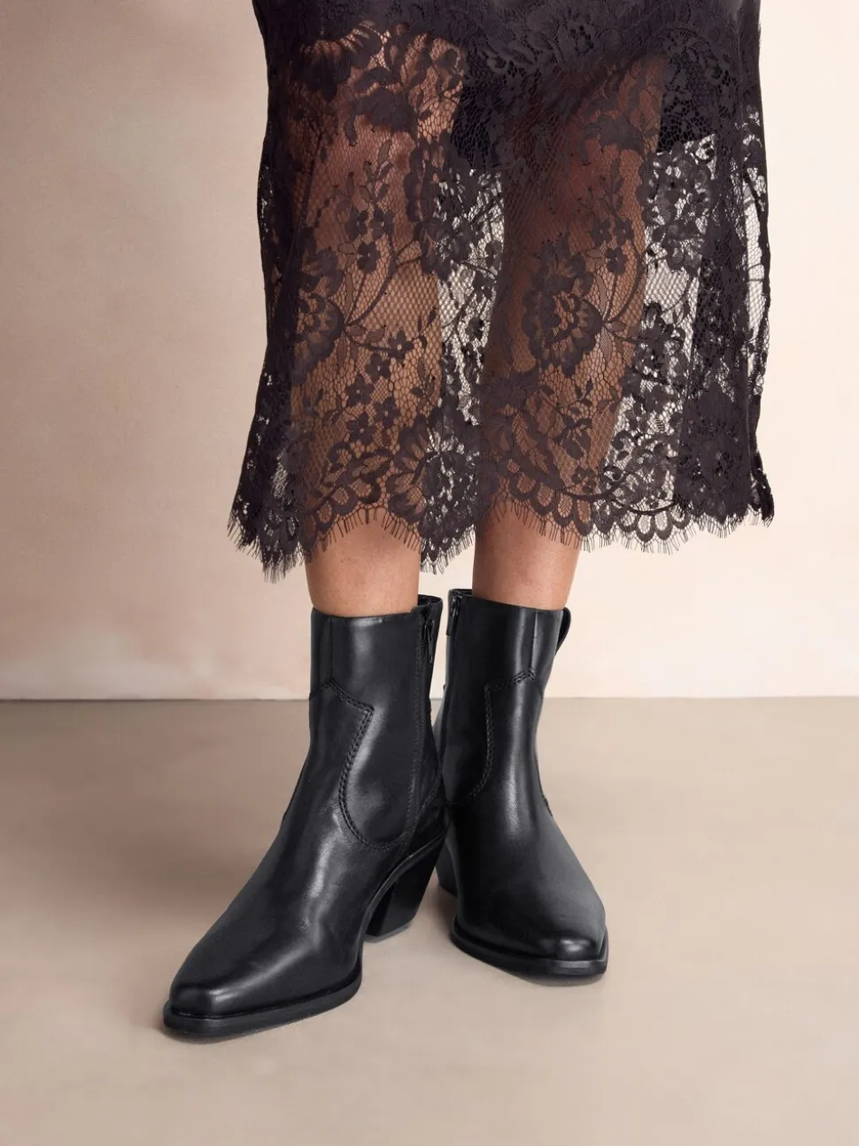 Zwart leer - Cowboy Block Heel Ankle Boots