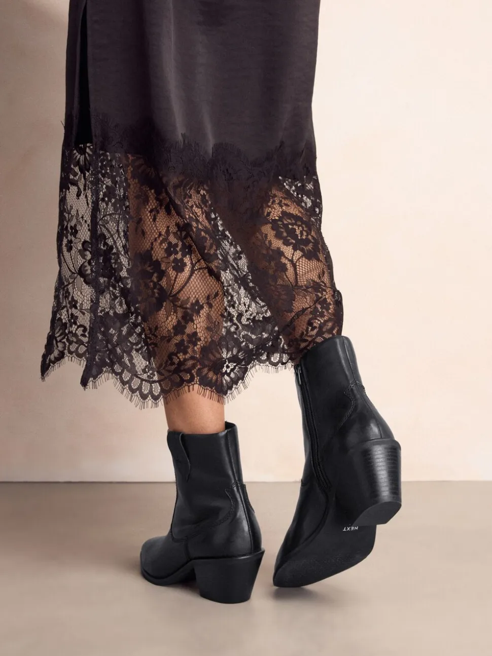 Zwart leer - Cowboy Block Heel Ankle Boots