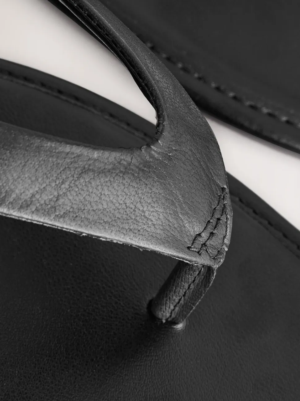 Zwart leer - Slippersandalen met vierkante neus