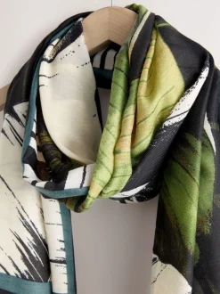 Zwart met palmboomprint - Lichte sjaal