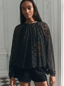 Zwart met stippen - Batwing Long Sleeve Devore Blouse