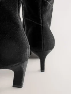Zwart suède - Forever Comfort® Knee High Chisel Toe Heeled Boots