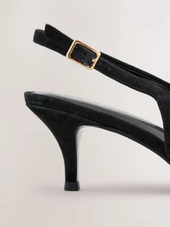 Zwart suède - Leren slingbackhakken met uitsnijdingen en hardwaredetails