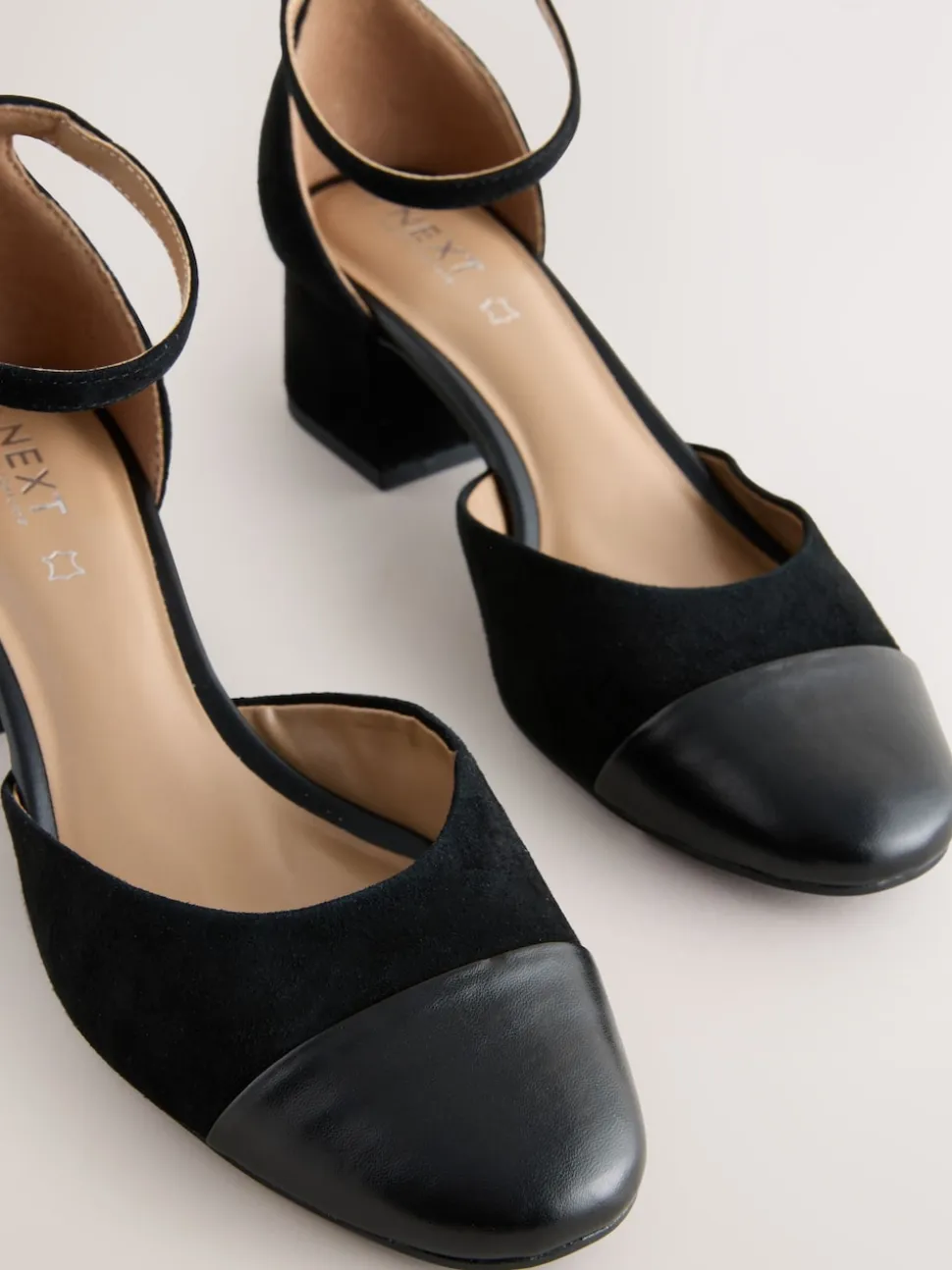 Zwart suède - Toe Cap Block Heels