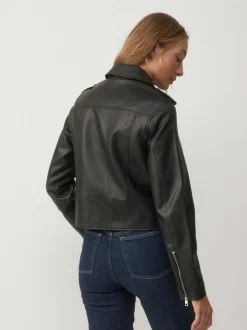 Zwart voor vollere buste - Kunstleren bikerjack