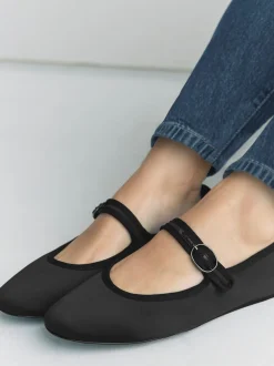 Zwarte satijn - Forever Comfort Round Toe Buckle Detail Mary Jane Shoes