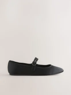 Zwarte satijn - Forever Comfort Round Toe Buckle Detail Mary Jane Shoes