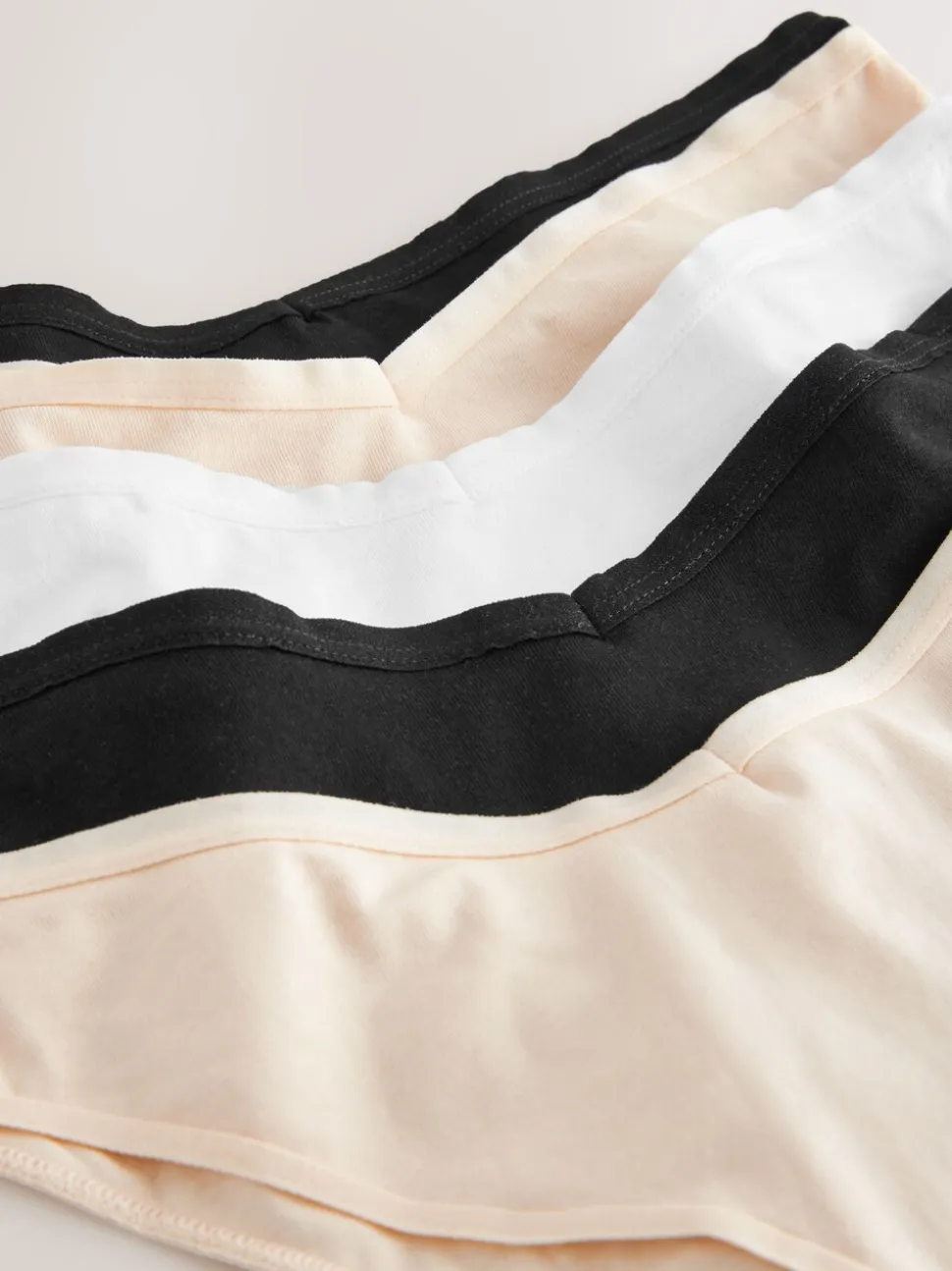 Zwart/pastelroze huidskleur/wit - Set van 5 slips met hoog katoengehalte