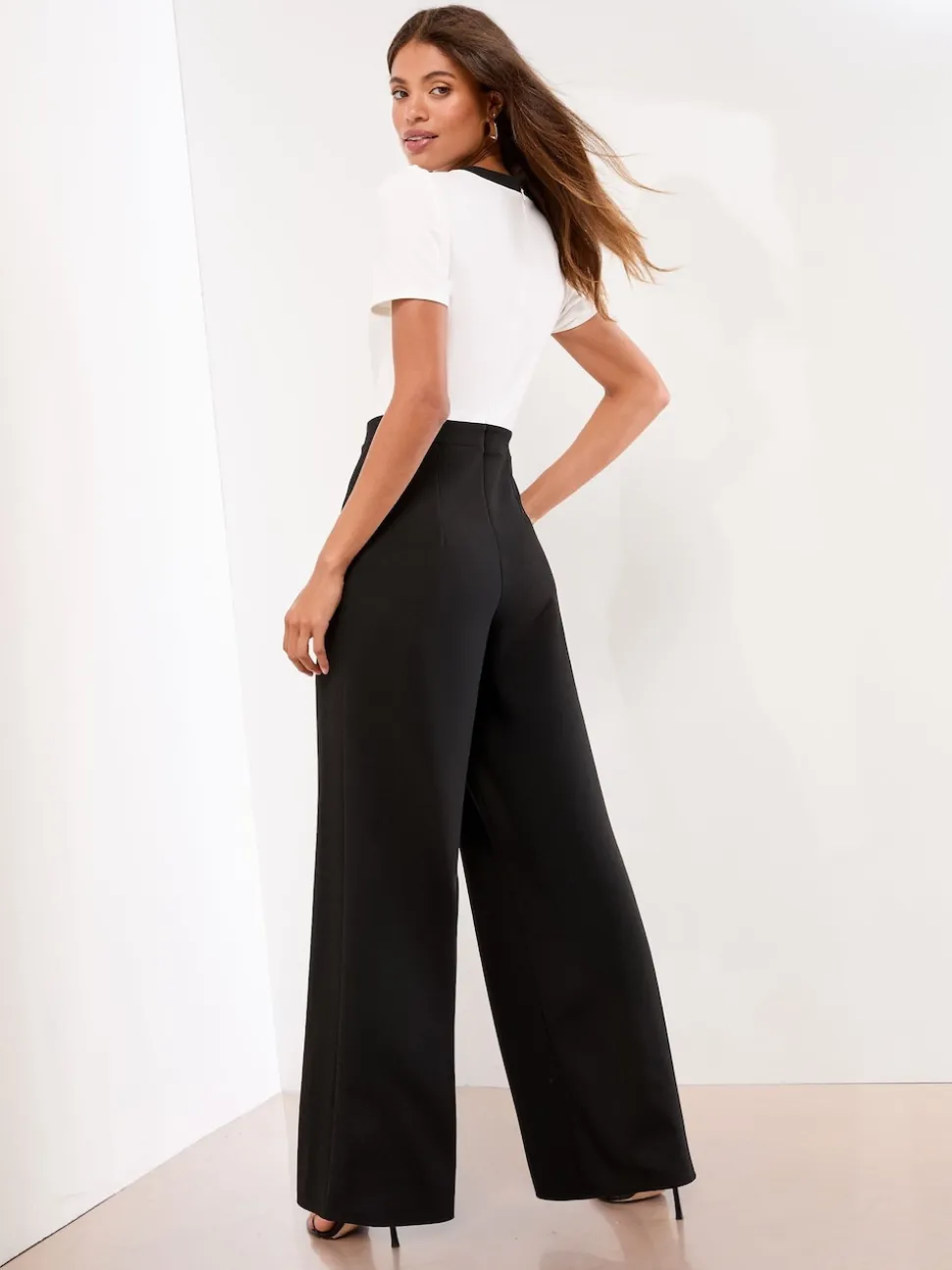 Zwart/wit - Lipsy Military Buttoned Jumpsuit